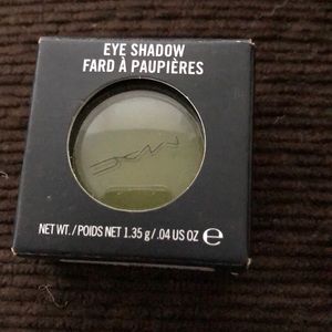 Mac eyeshadow